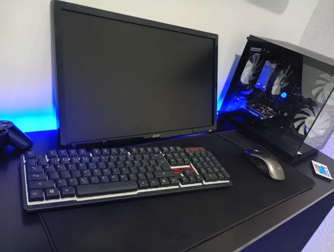 Pc gemer completo (TROCO POR IPHONE)