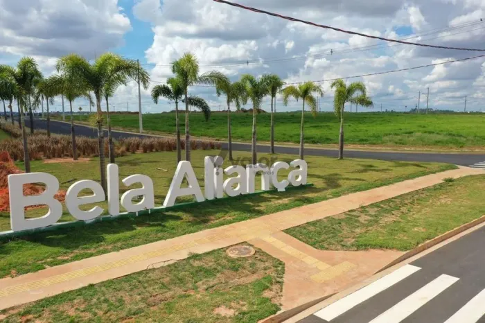 Terreno à venda em Campinas, Cidade Satélite Íris, com 250 m²