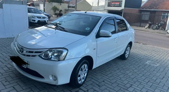 Toyota Etios XS Sedan 1.5 Flex 16V 4P Mec. 2016