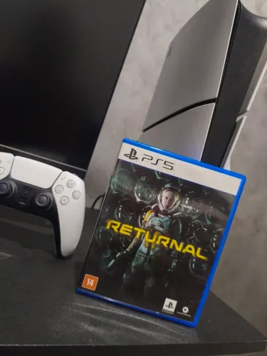 Returnal PS5 mídia física