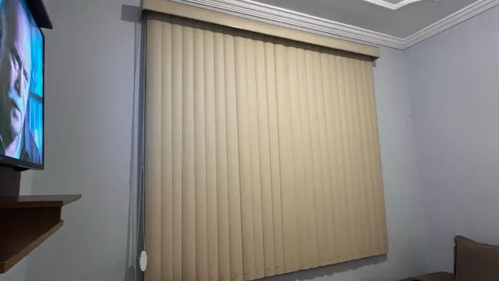 Persiana vertical bege