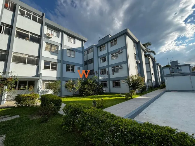 Apartamento à venda 2 dormitórios REFORMADO ao lado da BEIRA-MAR e PONTE HERCÍLIO LUZ - Es