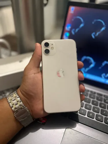 IPHONE 11 - 128GB 