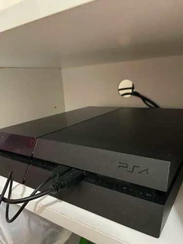 Playstation 4 - 500gb