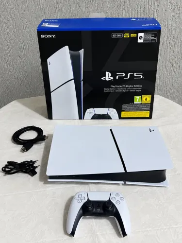 PlayStation 5 slim 825gb novo