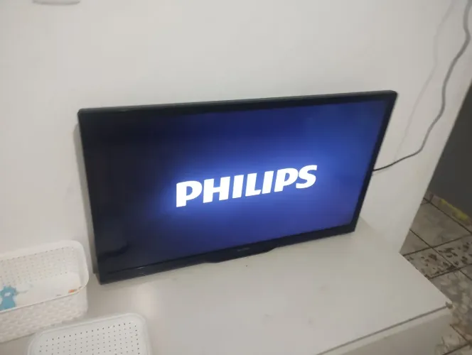 Tv Philips 45 polegadas precinho!!