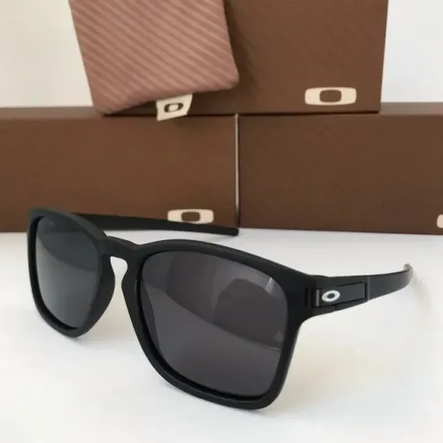Óculos Oakley Latch squared black lentes polarizadas