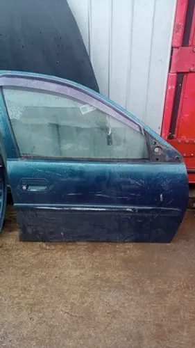 Porta Dianteira Direita Corsa Wegon Gls s/vidro