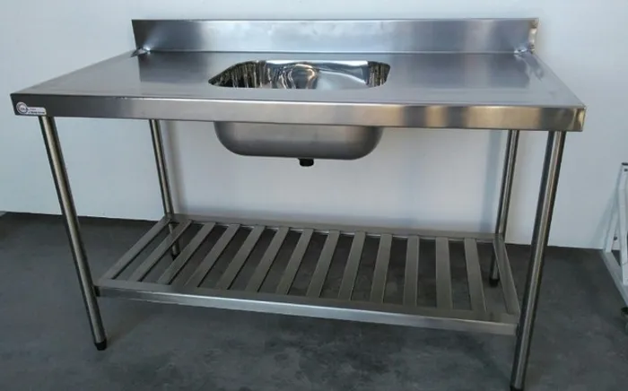 Pia em aço inox reforçada com prateleira gradeada - Direto de fábrica