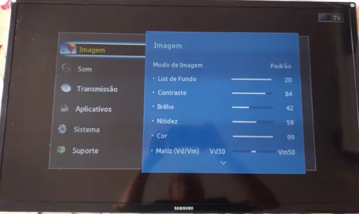 Tv LED Samsung 32 polegadas. Excelente som e imagem - modo futebol