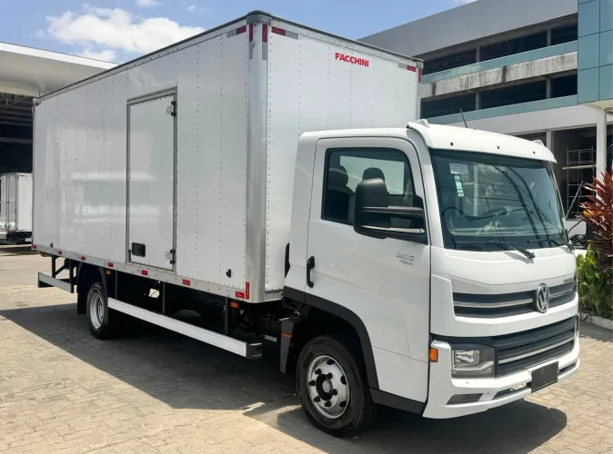 Vw  9.170 Prime 0km (Euro 5) + Bau Facchini de 6,20 Piso ferro (novo)