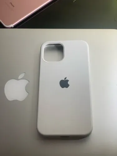 Capinha iPhone 12 Pro perfeita aceito Olx pay