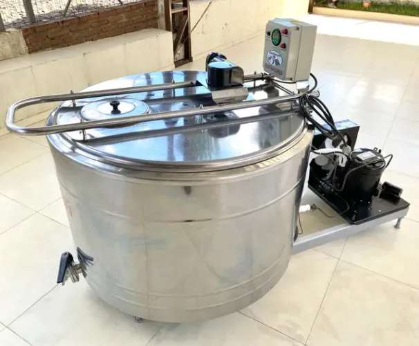 Tina Tanque de Resfriamento Leite 300 Litros Misturador para Caldas Açaí de Sorvetes Inox 