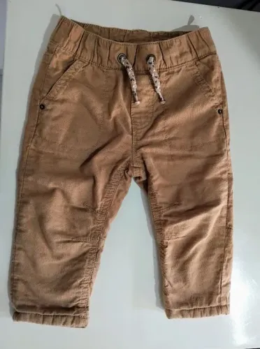 Calça caramelo toda forrada para bebês de 1 ano
