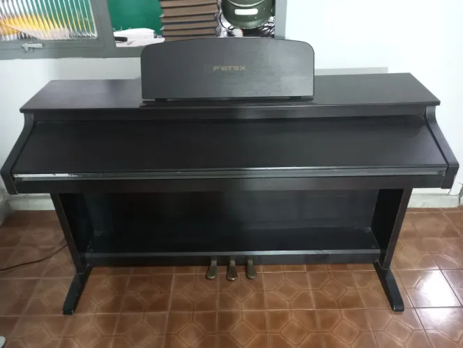 Piano digital fênix
