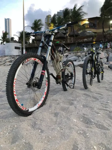 BICICLETA FULL SPECIALIZED BIG HIT FSR FULL DOWNHILL FREE HIDE BIKE DH MANOBRA 