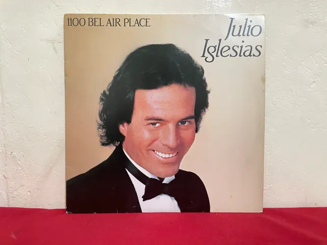 Disco de Vinil Julio Inglesias 1100 Bel Air Place