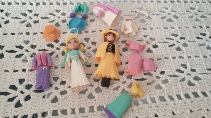 Bonecas Polly e acessórios ( vários )