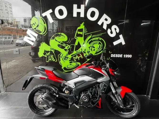 Bajaj Dominar D250 2025