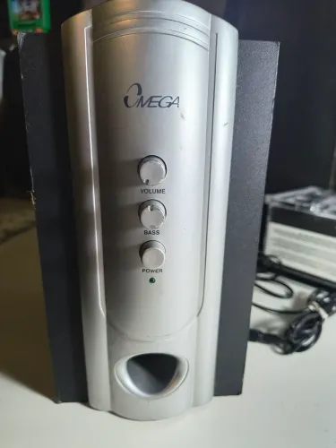 Caixa de Som 2.1 Omega