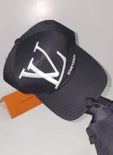 Boné Louis Vuitton - Novo , trouxe dos Estados Unidos 