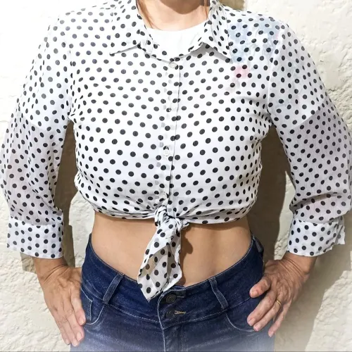 Camisa Poá P&B Transparente | Manga 7/8 | Social e Versátil