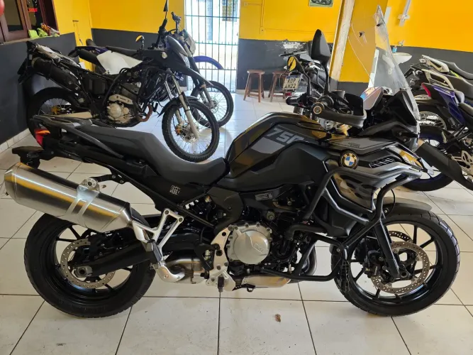 BMW F 750 TRIPLE BLACK, 2022/22 ( 23 mil kms rodados (