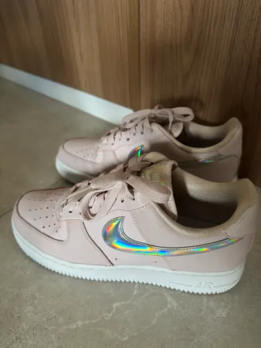 Tênis Nike Air Force 1 Feminino Low Pink Iridescent
