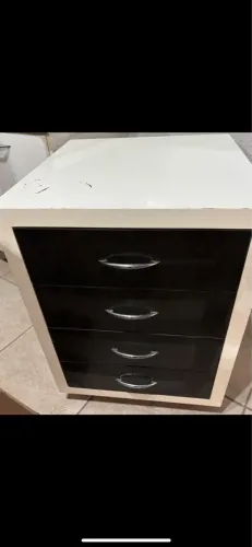 Gaveteiro com rodinhas