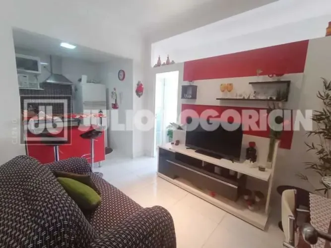 Apartamento : / Residencial / Copacabana