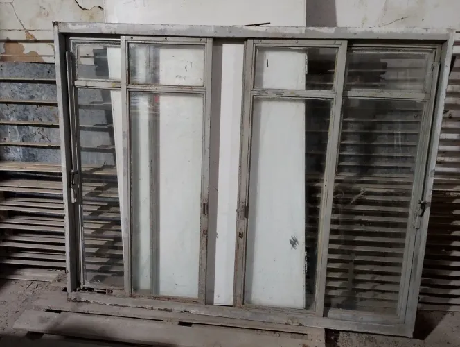 Janela de aço 150x110cm com vidros