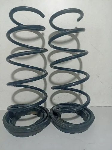 Par de Mola Dianteira Renault Clio 1999 até 2016 Original C/ Base Molas Dianteiras Clio 