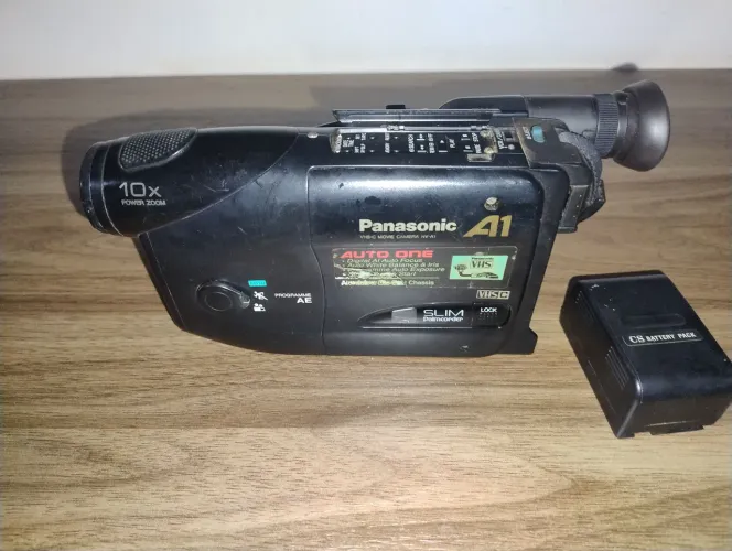 Item de coleção Filmadora Panasonic NV-A1 VHS-C com Zoom 10x