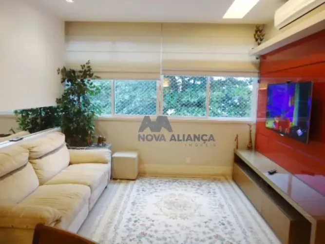 Apartamento : Padrão / Residencial / Leblon