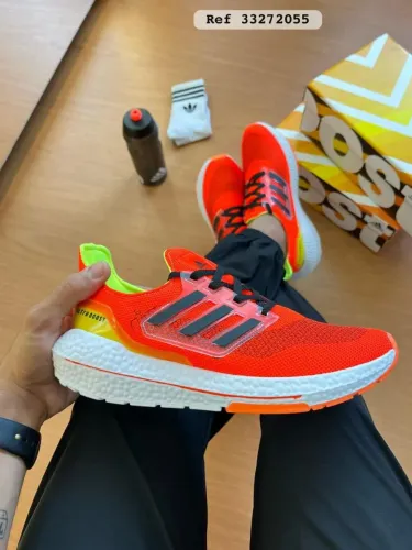 Tênis Adidas UltraBoost Laranja - Ref. 33272055