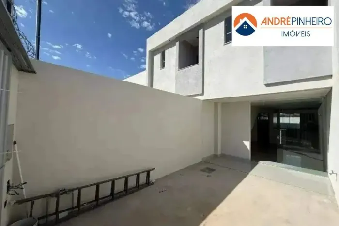 Casa Geminada com 2 Suítes à Venda 95m² Bairro Rio Branco Venda Nova/BH