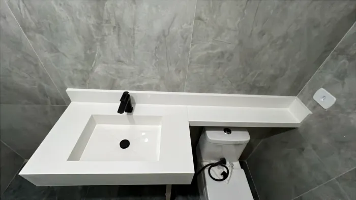 Lavatório de porcelanato