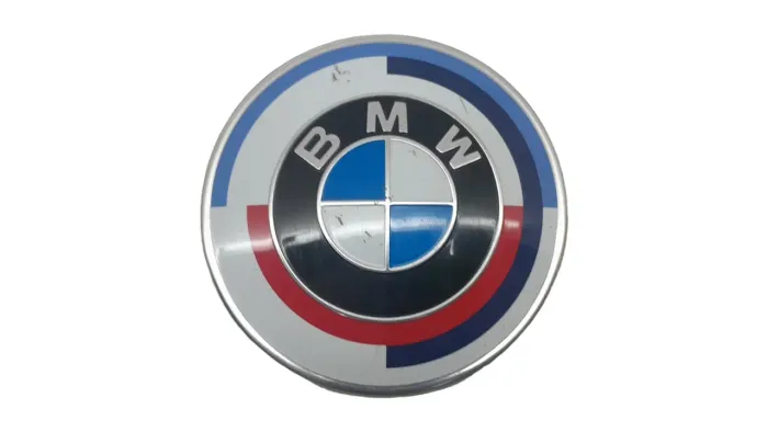 Emblema Capo Bmw X4 M40i 3.0 6cc Gasolina Automatico 2023 Branco, Azul E Vermelho