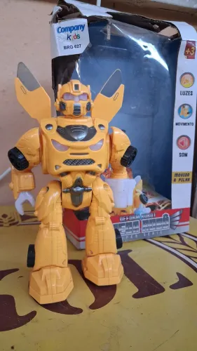 Brinquedo Robo elétrico 