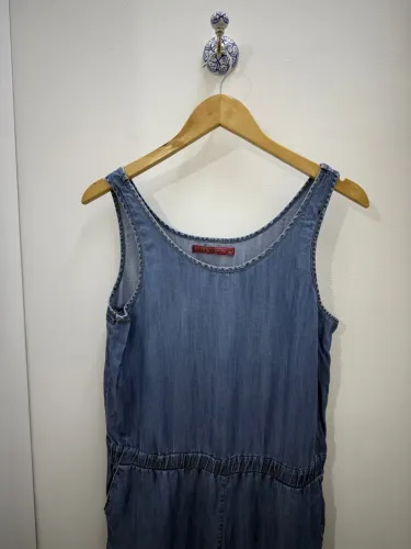 Macacão Jeans Azul - Conforto e Estilo
