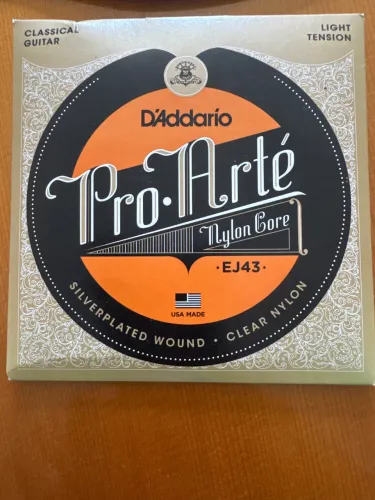 Encordoamento Violão Nylon D'addario Pro-arté Core Ej43