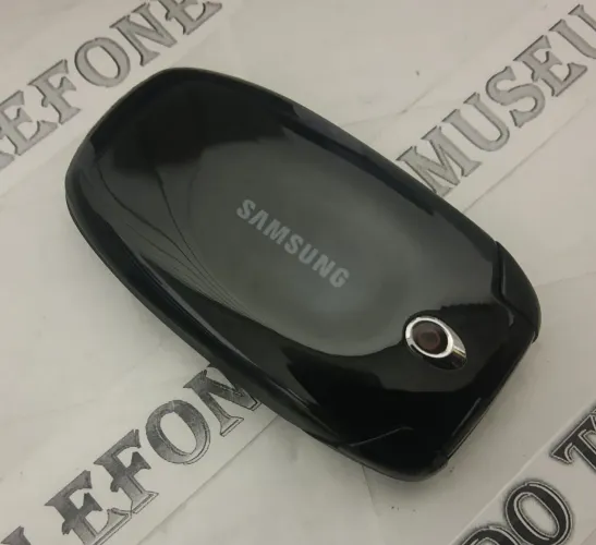 Samsung c500 Black Flip pequeno celular antigo impecável