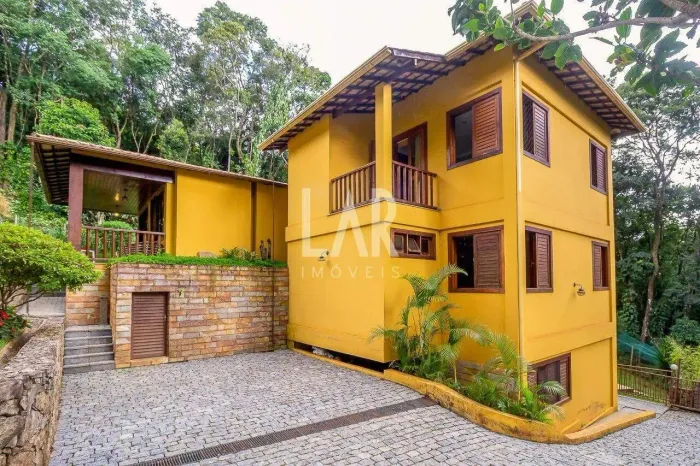 Casa em Condomínio à venda, 4 quartos, 3 suítes, 3 vagas, Retiro do Chalé - Brumadinho/MG