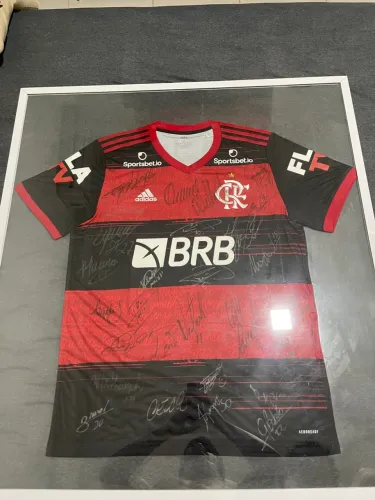 Camisa Flamengo gabigol autografada por todo elenco 2020