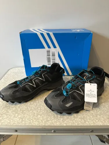 Tênis Adidas Hyperturf