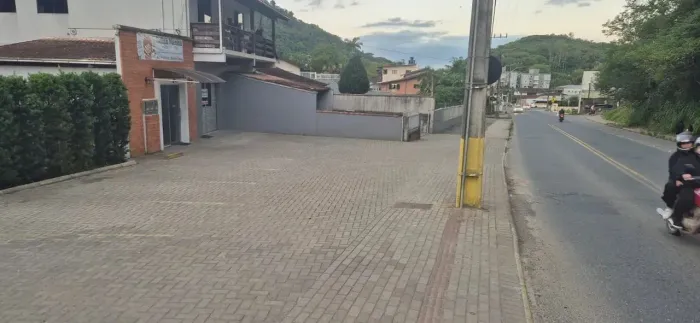 Ponto comercial/Loja/Box para aluguel com 145 metros quadrados
