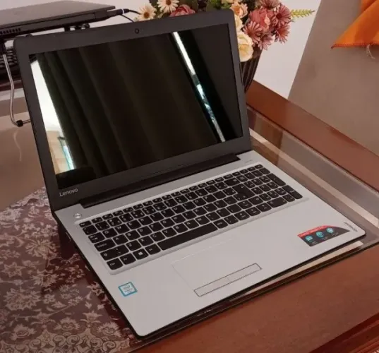 Notebook 15.6" Lenovo Ideapad Intel Core i3 500GB HD 4GB RAM