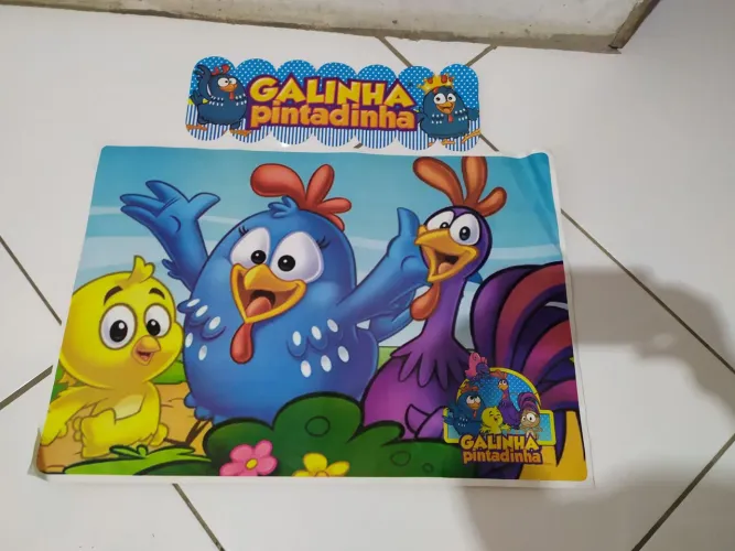 Cartaz galinha pintadinha com 10 peças por 50 reais 