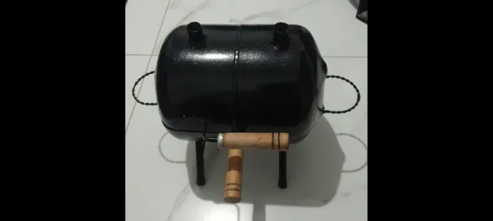 Vendo ou troco churrasqueira nova 