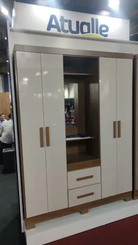 Guarda roupa de solteiro